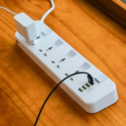 LDNIO SC4408 DEFENDER SERIES 4 Power Socket 4 USB 3.4A 2500W Power Strip
